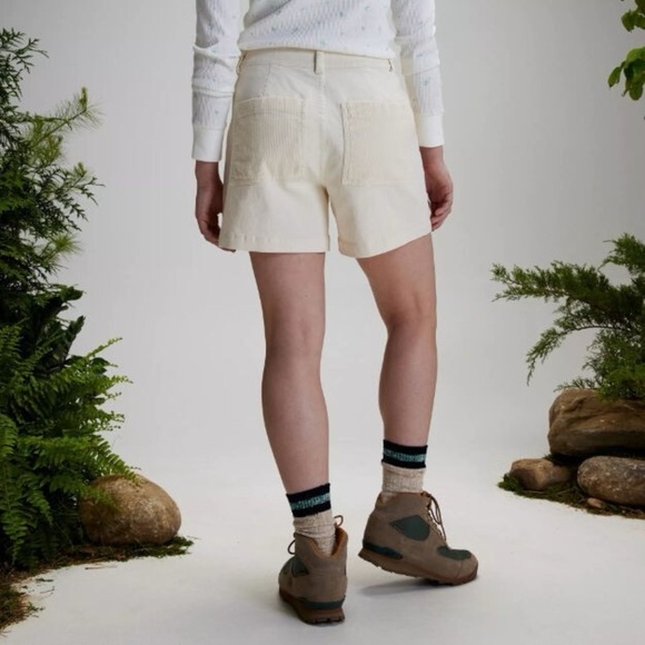 Alpine Design Women's Mixed Fabric Short. NWT! - Picture 2 of 4